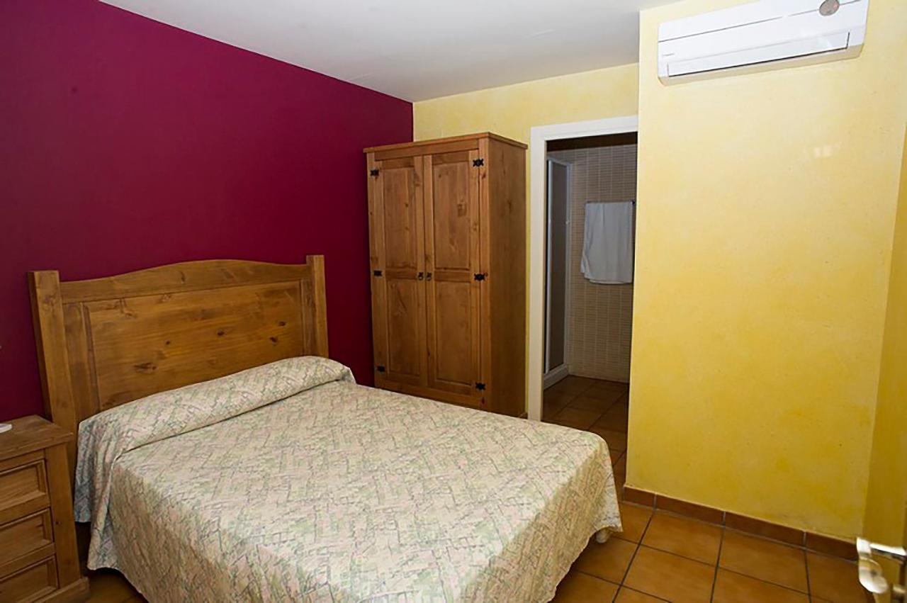 Hostal Velarde Talavera de la Reina Exteriör bild