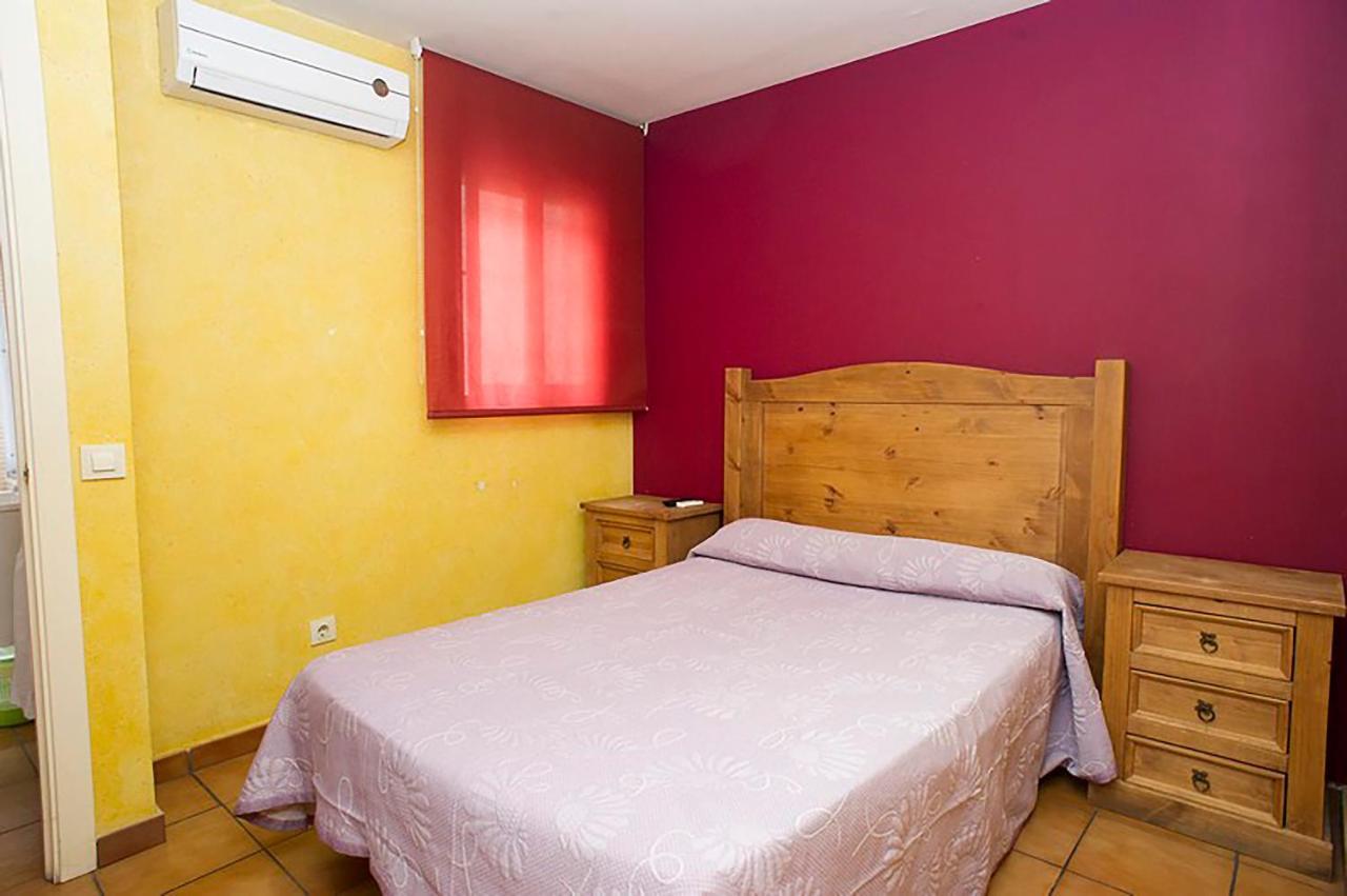 Hostal Velarde Talavera de la Reina Exteriör bild