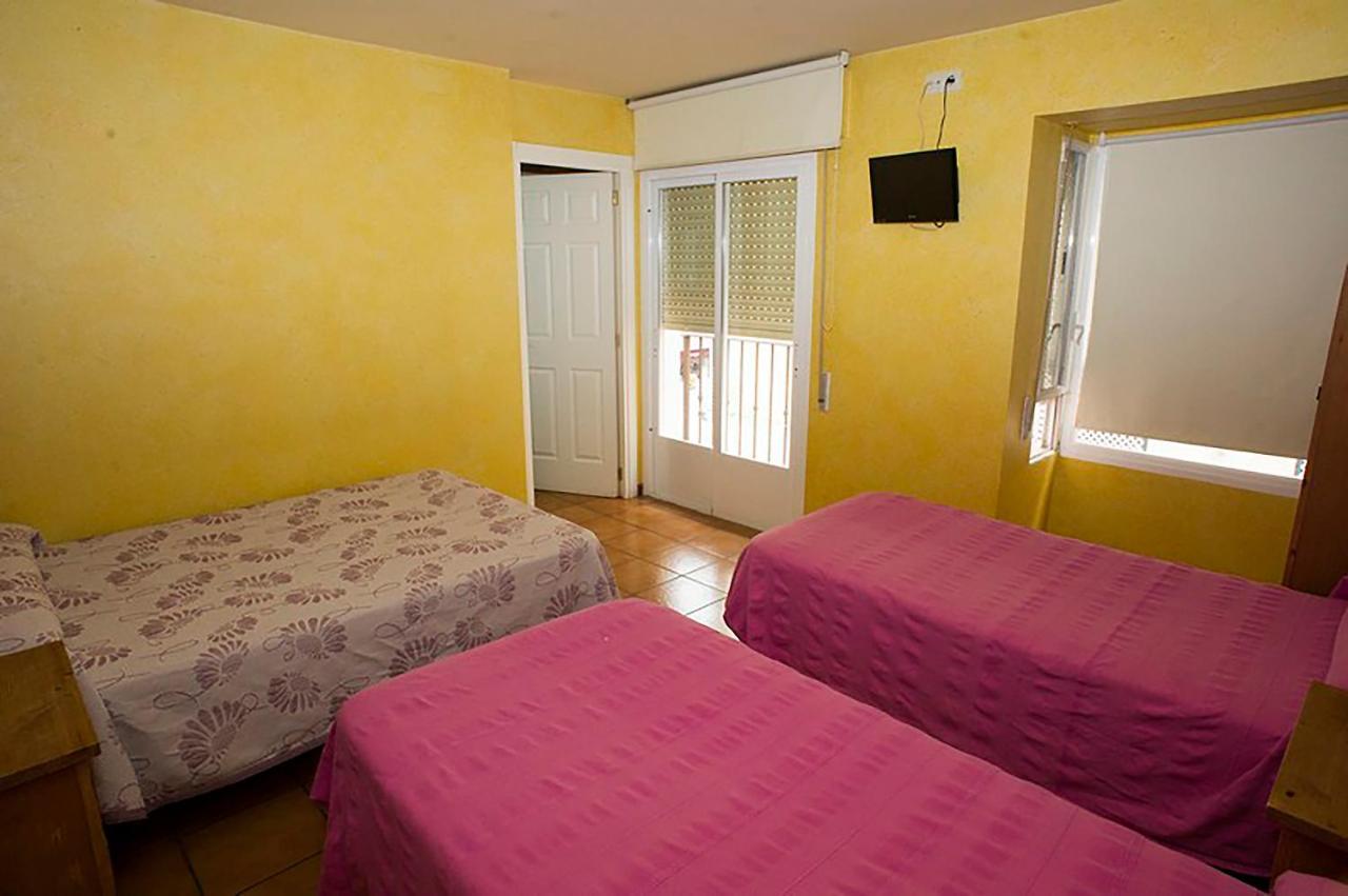 Hostal Velarde Talavera de la Reina Exteriör bild
